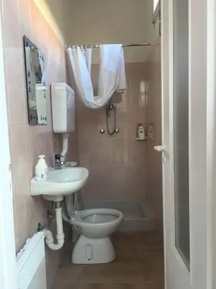 Apart Daire, 1 Büyük (Queen) Boy Yatak