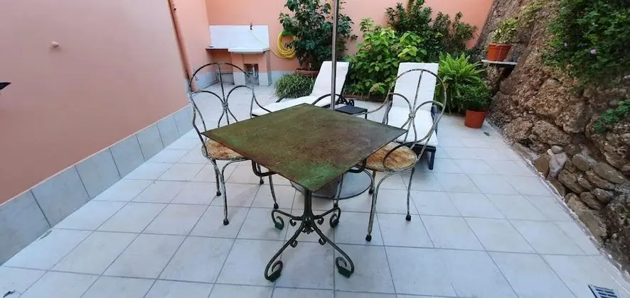 Apart Daire, 1 Büyük (Queen) Boy Yatak