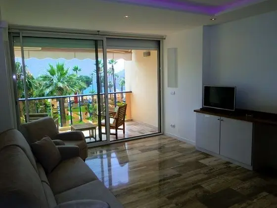 Stüdyo (46 boulevard de la Croisette 06400)