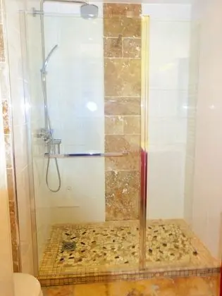 Stüdyo (46 boulevard de la Croisette 06400)