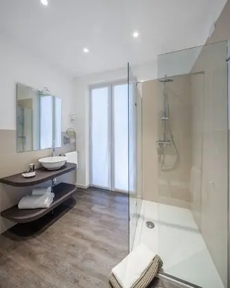 Apart Daire, 2 Yatak Odası, Küçük Mutfak