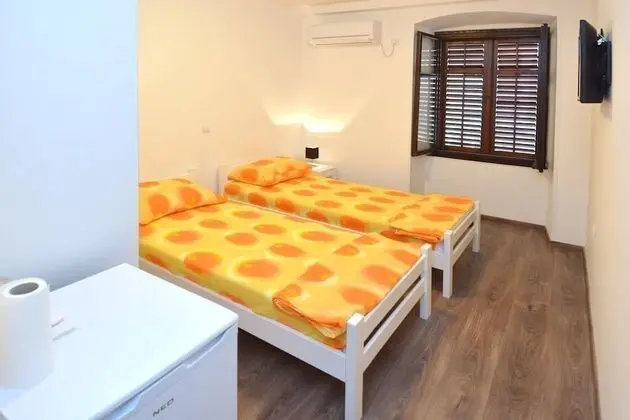 Standard Oda, 1 Tek Kişilik Yatak