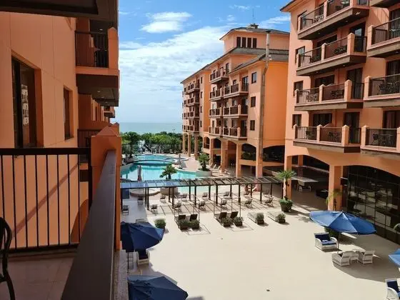 Stüdyo, Havuz Manzaralı (174)