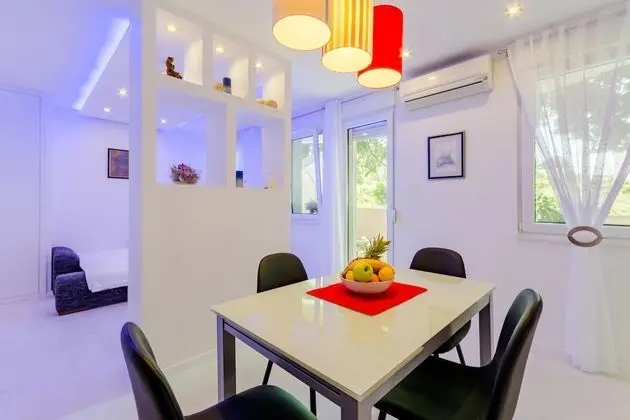 Stüdyo (Studio with Terrace)