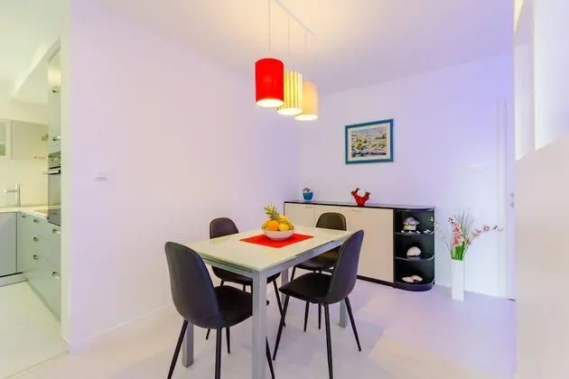 Stüdyo (Studio with Terrace)