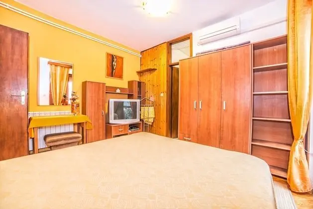 Apart Daire, 1 Çift Kişilik Yatak