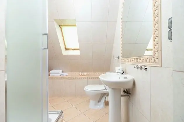 Stüdyo, Şömine, Dağ Yamacı