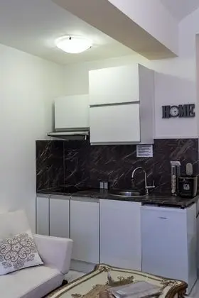 Romantic Stüdyo, Birden Çok Yatak, Küçük Mutfak, Avlu