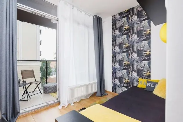 Stüdyo, Balkon