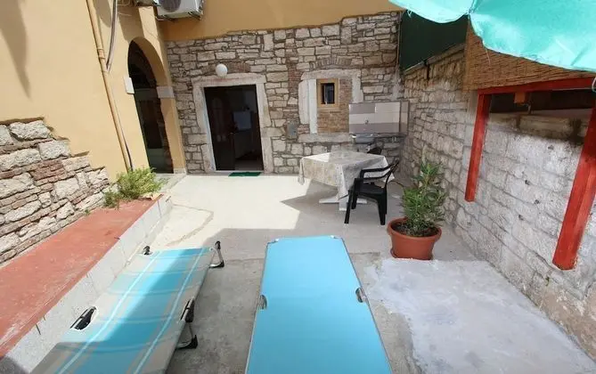 Stüdyo, Teras