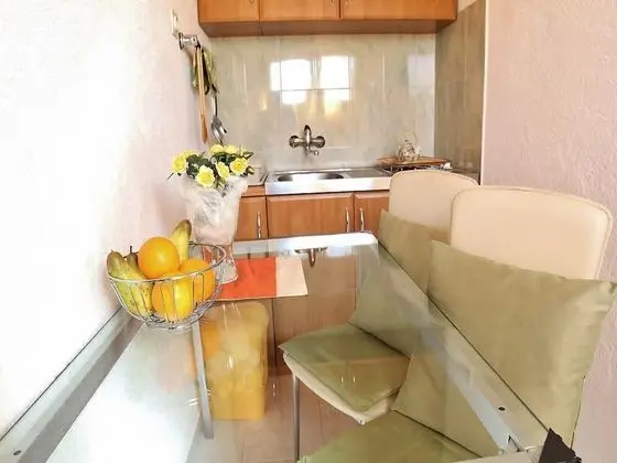 Stüdyo (1st Floor)