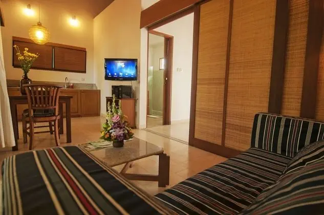 Villa (Budget)