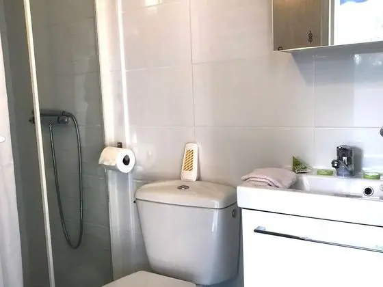 Stüdyo, Bahçe Manzaralı