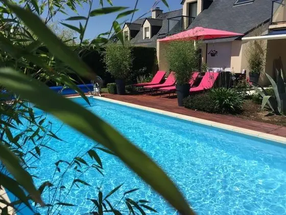 Stüdyo, Bahçe Manzaralı