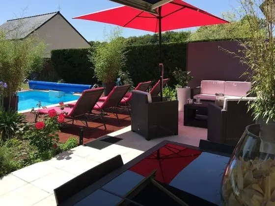 Stüdyo, Bahçe Manzaralı