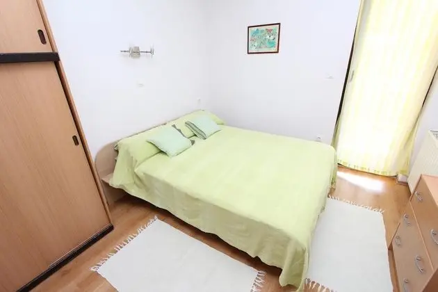 Apart Daire, 1 Çift Kişilik Yatak, Sigara İçilebilir