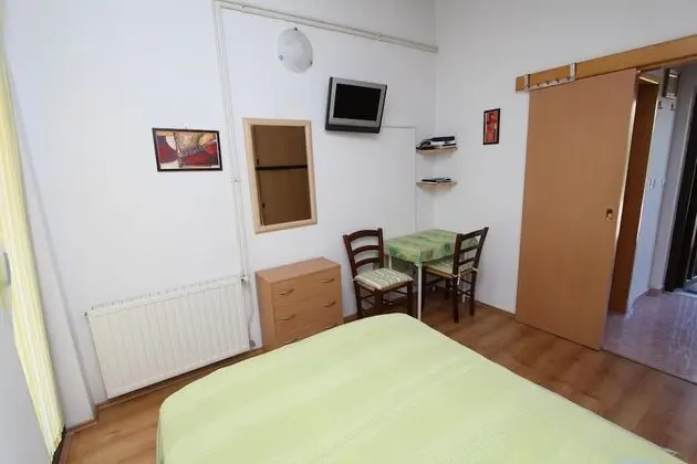 Apart Daire, 1 Çift Kişilik Yatak, Sigara İçilebilir