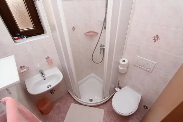Apart Daire, 1 Çift Kişilik Yatak, Sigara İçilebilir