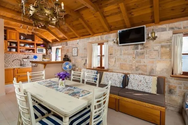 Stüdyo, Deniz Manzaralı