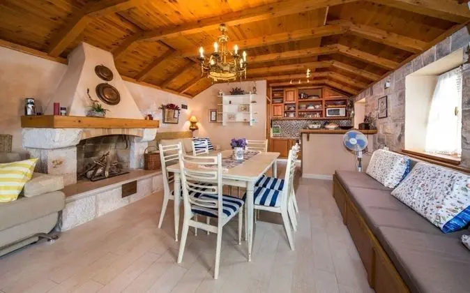 Stüdyo, Deniz Manzaralı