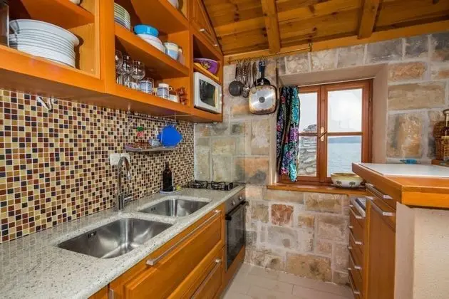 Stüdyo, Deniz Manzaralı