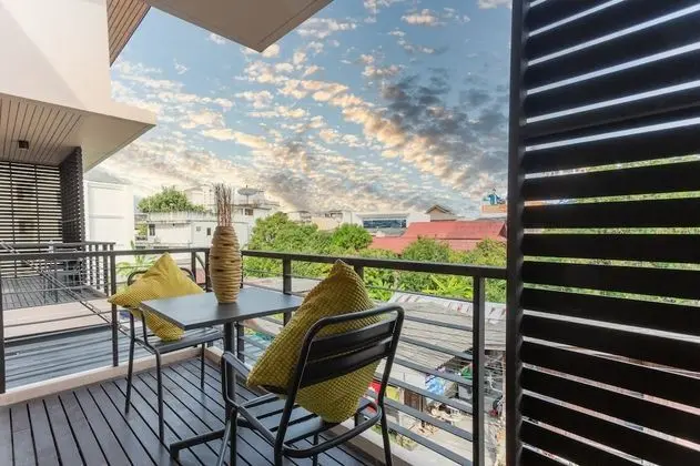One Bedroom Balcony Apartment