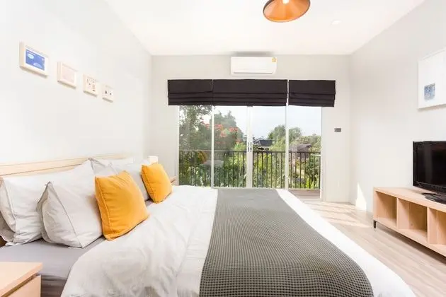 Two Bedroom Balcony Apartment