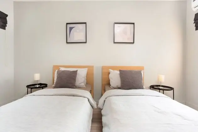 Two Bedroom Balcony Apartment