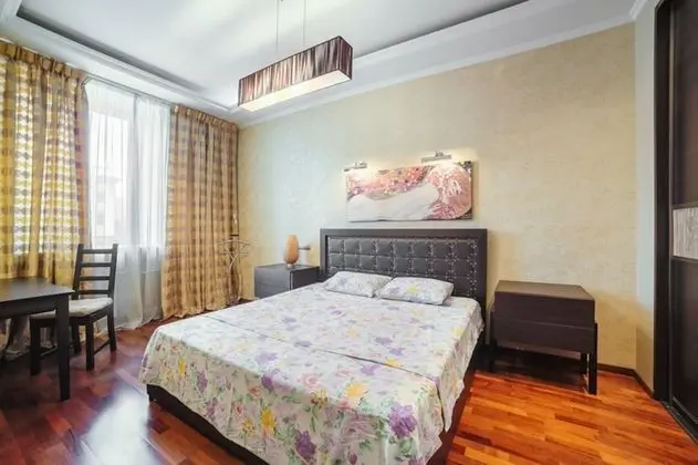 Superior apartments C on Nezavisimosti 44