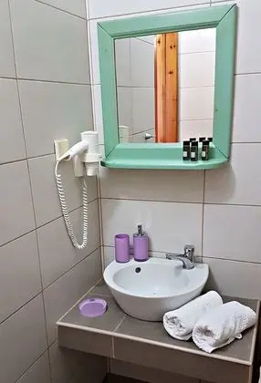 Basic Tek Büyük Yataklı Oda