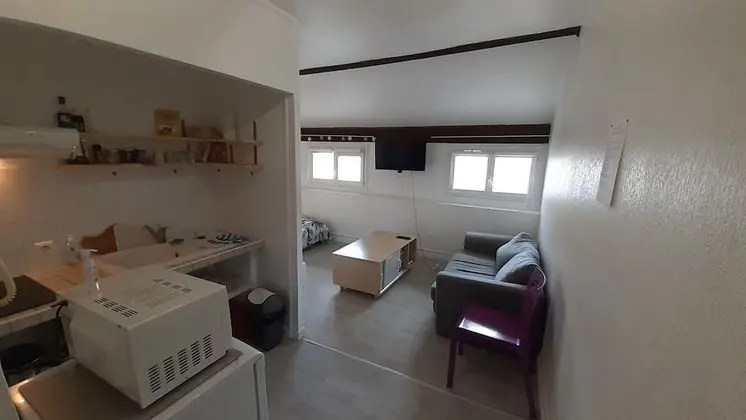 Stüdyo (Le studio de la gare n° 5)