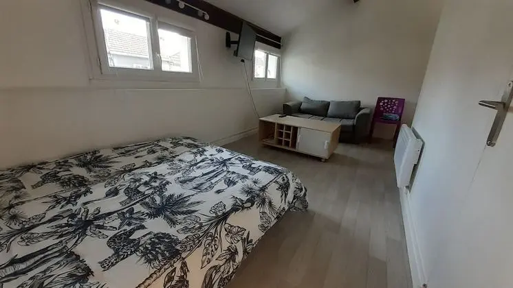 Stüdyo (Le studio de la gare n° 5)