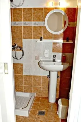 Basic Oda, 1 Çift Kişilik Yatak, Sigara İçilmez, Avlu Manzaralı