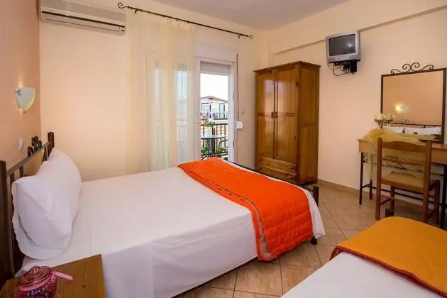 Stüdyo, Sigara İçilmez (3 Adults)