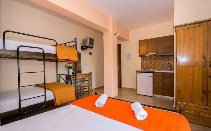 Stüdyo, Sigara İçilmez (4 Adults)