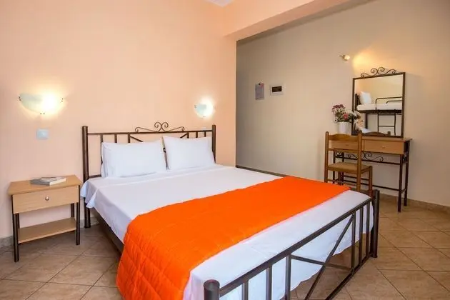 Stüdyo, Sigara İçilmez (4 Adults)