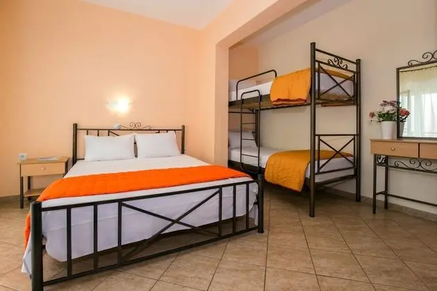 Stüdyo, Sigara İçilmez (4 Adults)