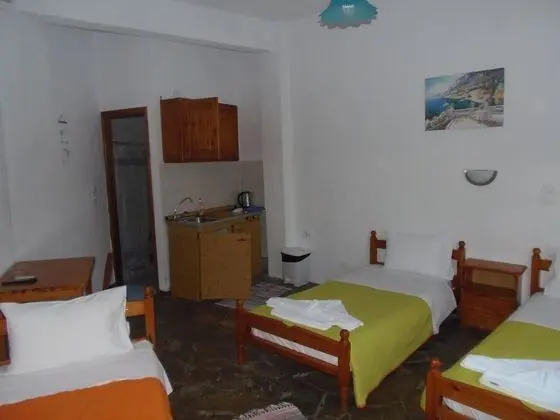 Üç Kişilik Oda, Deniz Manzaralı (Νο6)