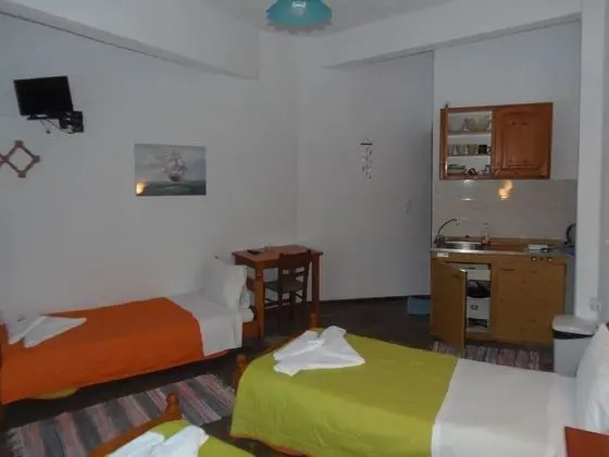 Üç Kişilik Oda, Deniz Manzaralı (Νο6)