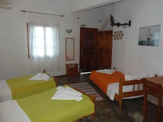 Üç Kişilik Oda, Deniz Manzaralı (Νο6)