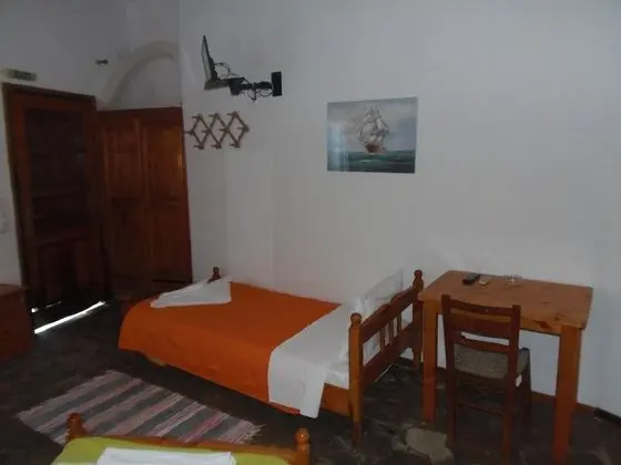 Üç Kişilik Oda, Deniz Manzaralı (Νο6)