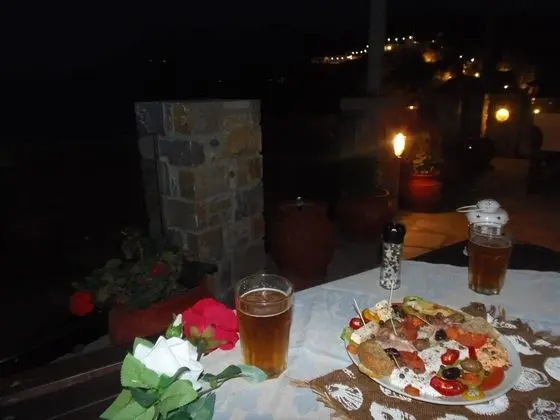 Üç Kişilik Oda, Deniz Manzaralı (Νο6)