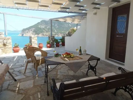 Üç Kişilik Oda, Deniz Manzaralı (Νο6)
