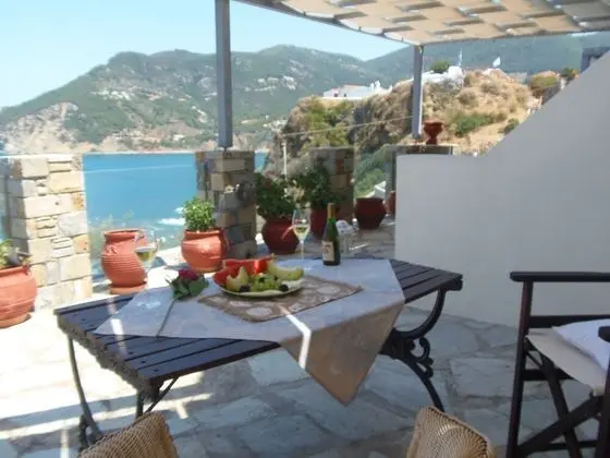 Üç Kişilik Oda, Deniz Manzaralı (Νο6)