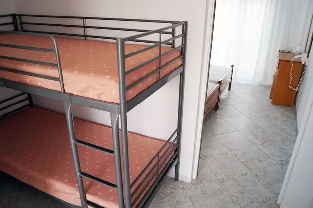 Dört Kişilik Oda