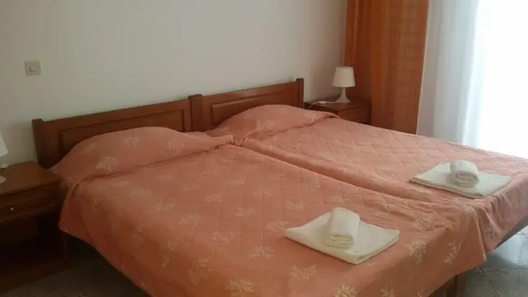 Tek Büyük veya İki Ayrı Yataklı Oda