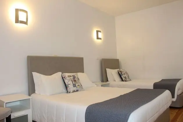 Quarto Duplo com Cama Extra