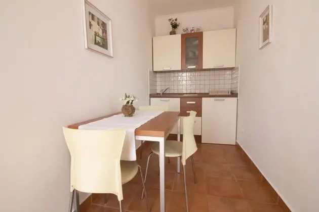 S1 studio