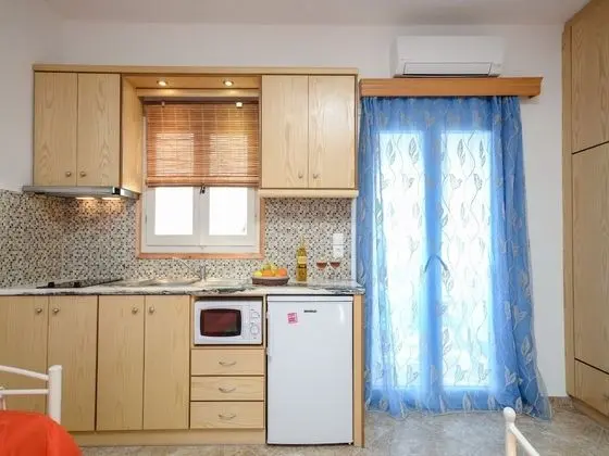 Üç Kişilik Oda