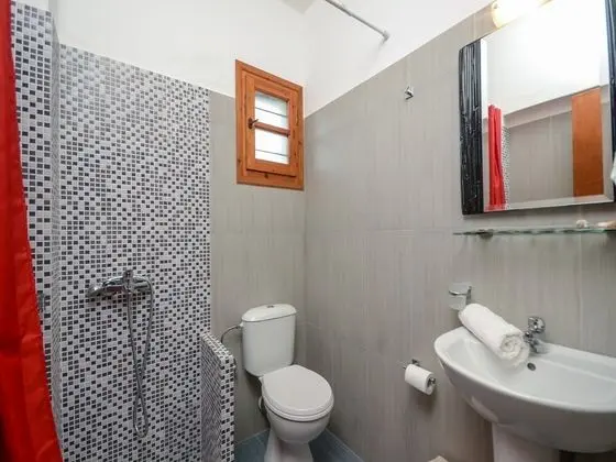 Üç Kişilik Oda